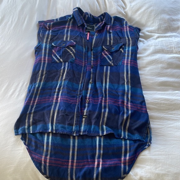 Rails Button down top - Picture 3 of 5